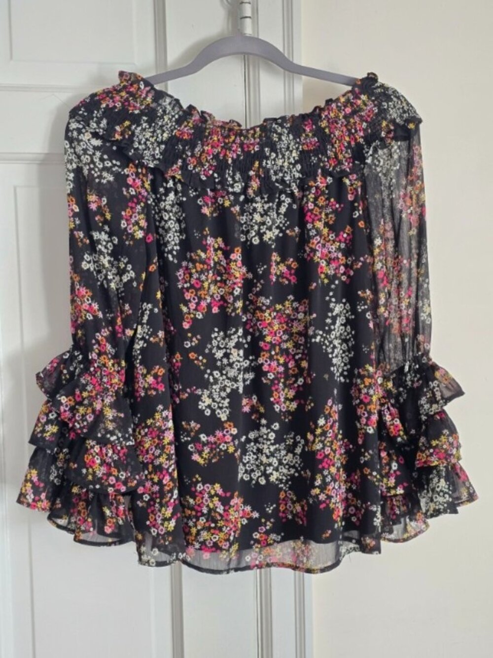 CeCe Black Floral Blouse with Ruffle Sleeves Body Lined Size M